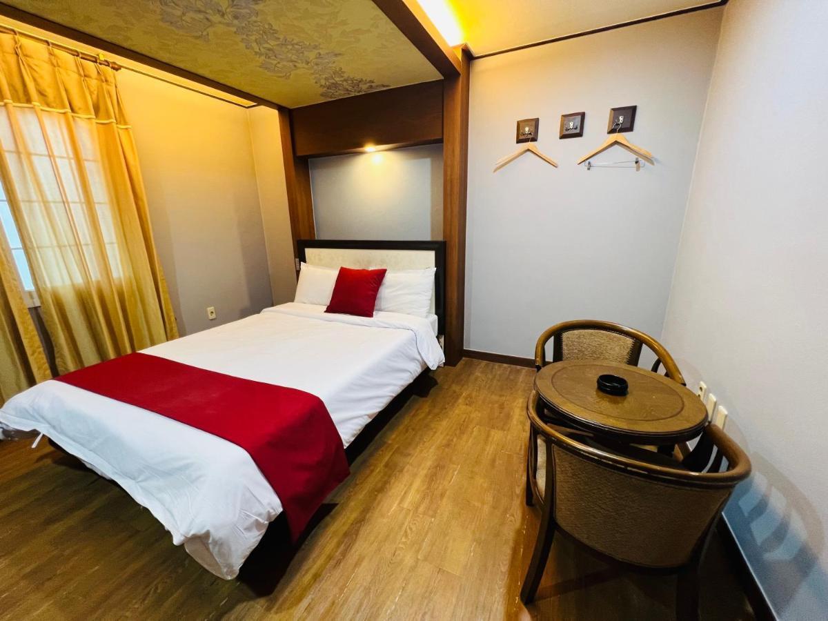 Sweet Hotel Jeju Exterior photo